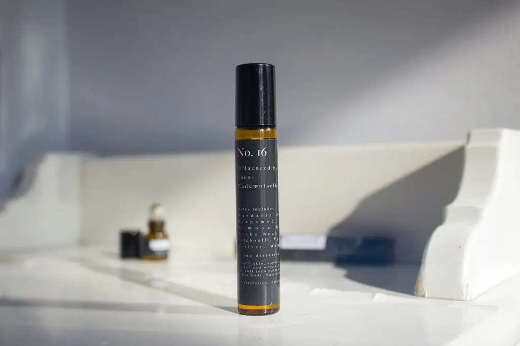 精油功效及使用方法:天然芳香療法的魅力